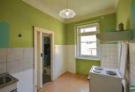 Charmante 2-Zimmer-Altbauwohnung mit separater Küche – renovierungsbedürftig, aber mit viel Potenzial!