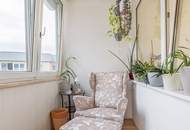 Sehr ansprechende, generalsanierte 3 Zi. - Dachgeschoßwohnung mit Tiefgaragenplatz