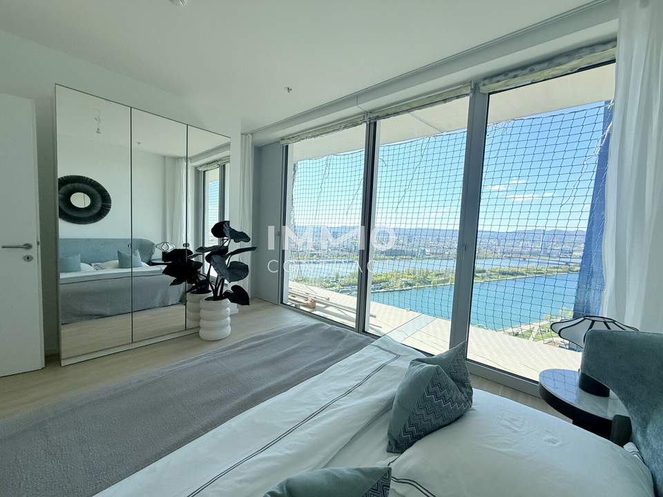 43. Etage Signature Skyline Supreme – Süd-Eckresidenz - 3 Zimmer, Freifläche und mit Panorama über Wien und Donau