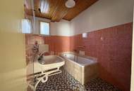 Sonniges Grundstück mit Bestandsobjekt – ideal für Sanierung oder Neubau