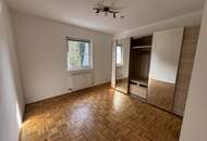 Charmante 3-Zi DG-Wohnung mit moderner Küche - RUHIGE Aussichtslage - Loggia &amp; Carport