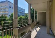 Grüne Oase 500m vom Zentrum – Innenhof mit großem Balkon, Fitness und Co-Working – Erstbezug &amp; Warm