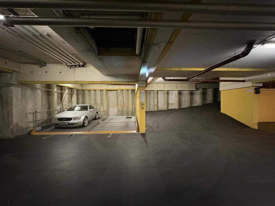 ZU VERKAUFEN: Tiefgaragenstellplatz im 16. Bezirk - Stapelparkplatz