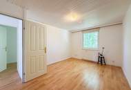 ESSLINGER GRÜNLAGE - Einfamilienhaus mit Garten und Garage
