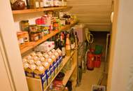 Zwei Häuser, ein Grundstück: Ihr neues Zuhause mit laufenden Mieteinnahmen