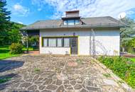 Idyllisches Landhaus in Wohnsiedlung am Waldesrand mitten im Triestingtal, südliches Bergland vor Wien