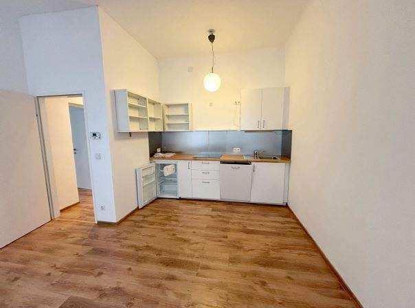 Provisionsfrei! Zwei Zimmer Altbaubüro - Startbüro!