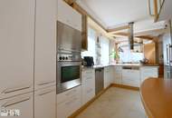 Gepflegte Villa in Langenzersdorf: 1.500 m² Grundstück, Pool, Garage mit 6 Stellplätzen