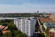 unbefristete 3 Zimmerwohnung mit Loggia perfekt für WG geeignet