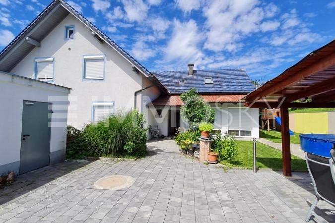 Viel Wohnfläche für Eltern und deren Kinder mit Familie!, Haus-kauf, 599.000,€, 4522 Steyr-Land