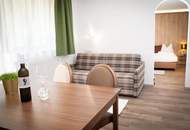 Apartmenthaus mit 8 Eigentumswohnungen sowie eine Großwohnung und Gewerbetrakt in sehr ruhiger Grünlage