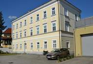 Mehrparteienhaus im Zentrum