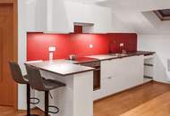 Außergewöhnliches Zweifamilienhaus mit Schwimmteich, Sauna &amp; Wintergarten