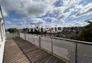 Miethaus mit 9 Wohnungen, Gemeinschaftsgarten und Carports