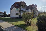 Geräumige Erdgeschoß Eigentumswohnung mit Ost- Loggia und West- Balkon sowie ein eigenes Carport