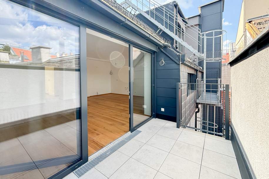 Hochwertig ausgestattete Dachgeschoßwohnung mit Terrasse und Fernblick Nähe Mariahilferstraße, Wohnung-kauf, 792.000,€, 1060 Wien 6., Mariahilf