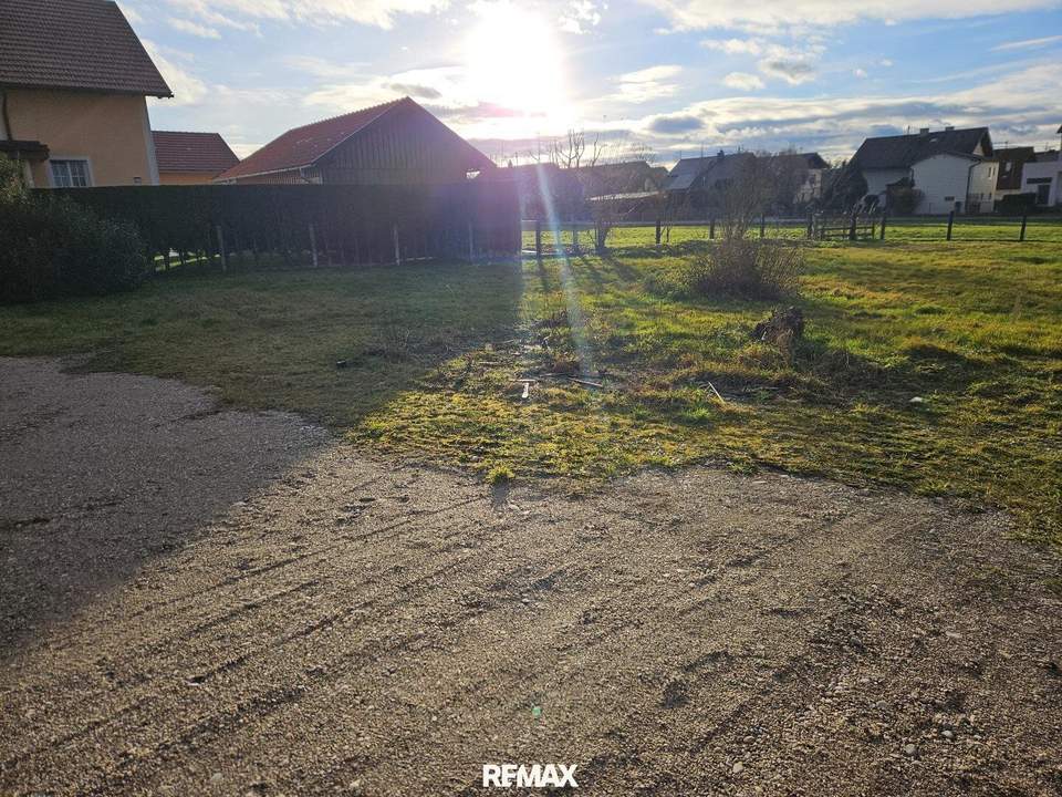 Ebener Baugrund im Zentrum von Ranshofen