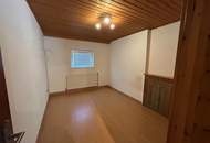 Gemütliches Einfamilienhaus mit Carport & Garten auf ca. 302 m² Grundstück