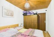 Haus mit 2 Wohneinheiten und ausgebautem Dachgeschoss in Blumau-Neurisshof, Bezirk Baden