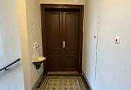 Traumhafte 2- Zimmer Altbauwohnung in Top-Lage