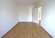 QUADRATISCH PRAKTISCH GUT - 2 Zimmer WHG mit Balkon