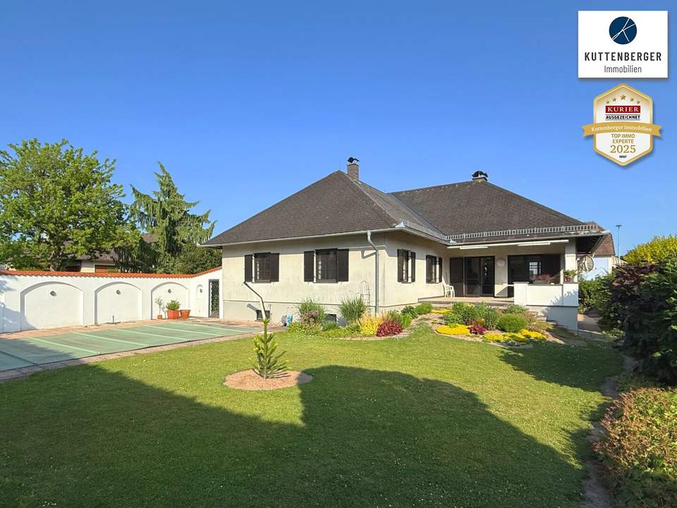 Gepflegtes Einfamilienhaus mit Pool und schönem Garten