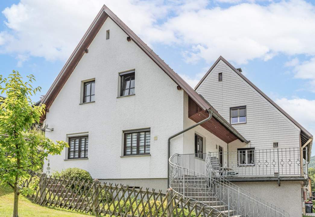 Zwei Wohneinheiten, viele Möglichkeiten – Großzügiges Zuhause nahe der Donau