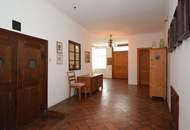 Geschichtsträchtiges Wohnhaus mit großem, uneinsehbarem Garten in Kilb