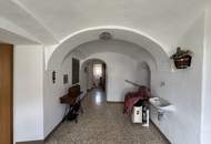 "KAUFANBOT vorhanden" Sanierungsbedürftiges Mehrfamilienhaus mit großem Grundstück in Stadtlage Knittelfeld