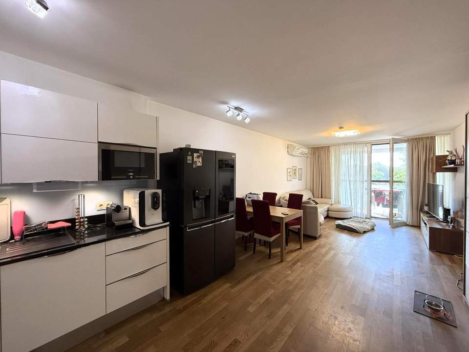 Moderne TerrWhg, Klima+FB-Heizung, inkl. Küche, Einbauten+PP // Modern terrace apt., AC+fl.-heating, incl. kitchen, fittings+Parking //