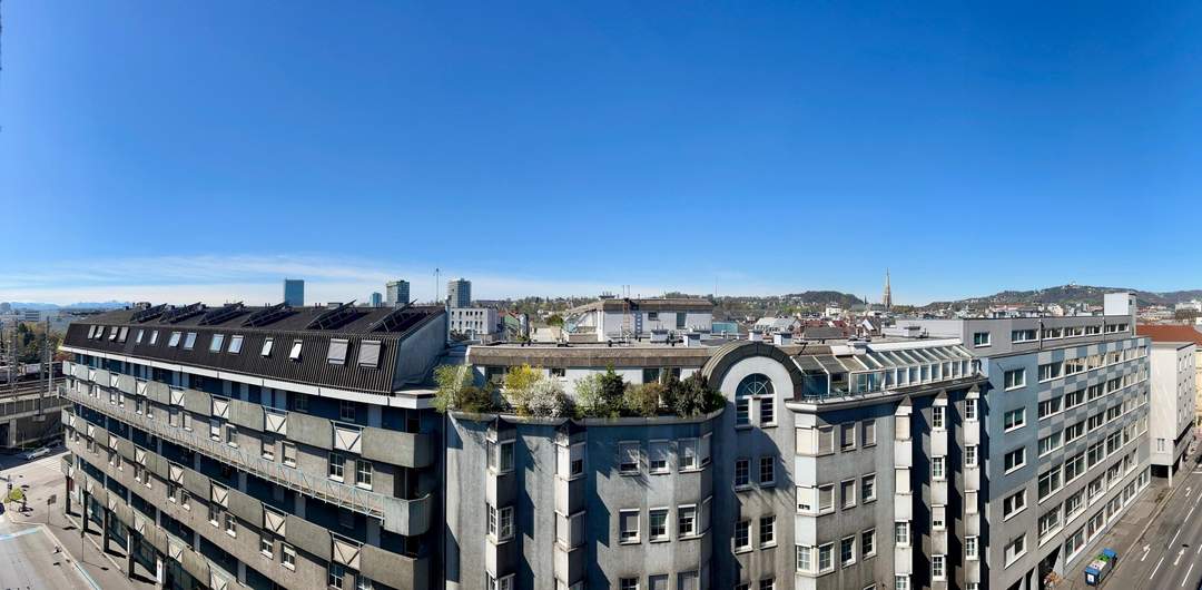 Komplett sanierte, helle 3,5-Zimmer-Wohnung mit Loggia und toller Fernsicht - verfügbar ab Juli 2026