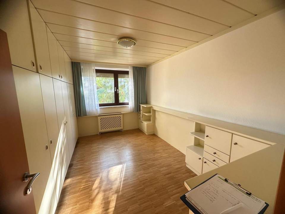 PROVISIONSFREI für den Käufer - Gut gelegene 2-Zimmer Wohnung mit Loggia