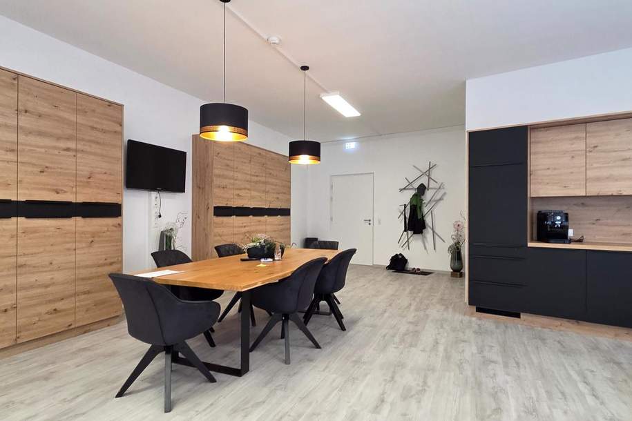 Vielseitige Geschäftsfläche in attraktiver Lage und zwei Parkplätzen!, Gewerbeobjekt-miete, 730,00,€, 6460 Imst