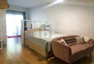 GERÄUMIGE FAMILIENWOHNUNG MIT GROSSZÜGIGER TERRASSENLANDSCHAFT - EXTRA STUDIO