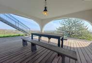 ++ TRAUMBLICK über den gesamten Neusiedler See ++ Architektenvilla mit weitläufigem Garten und traumhaftem Seeblick in idyllischer Lage! + Teilung und weitere Bebauung des Grundstückes möglich