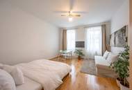 ***NEU*** Vollmöblierte, neuwertige Wohnung in wunderschönem Altbau