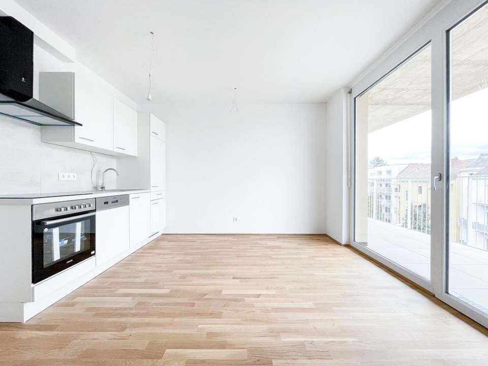Zentrumsnahe 2-Zimmer-Wohnung mit großem Balkon in den grünen Innenhof