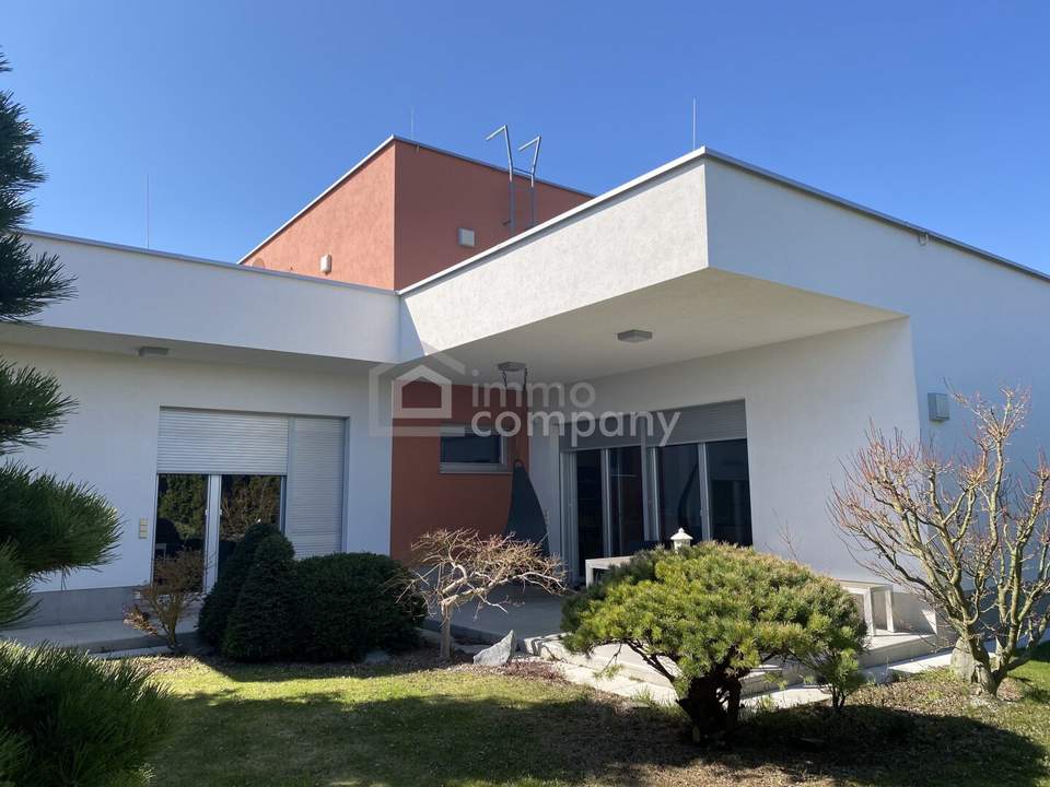 Hochwertige Luxusvilla in bestem Bauzustand