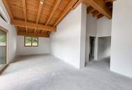 Großzügige DG-Wohnung mit eindrucksvollem Sichtdachstuhl!