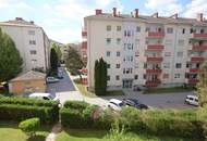 Sanierungsbedürftige 2-Zimmer-Wohnung mit Balkon