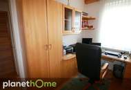 4-Zimmerwohnung, großer Gemeinschaftsgarten, 2 Garagenplätze - was will man mehr!