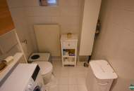 Ruhelage: Schöner 2-Zimmer-Altbau mit Blick in den grünen Hinterhof