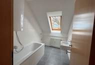 Großzügige 3-Zimmer-Dachgeschosswohnung in Ruhelage!