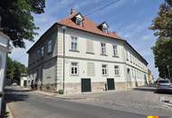 Altbaubüro mit großzügigen Räumen