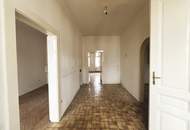 Bandgasse / Sanierungsbedürftige 2 Zimmer Wohnung Dachgeschoß / Charmanter Altbau