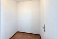 **** Teilsanierte 35,7-m² ruhige Stadtwohnung im 5.OG mit Loggia, Parkplatz und Keller – ideal für Singles, Graz-Pendler und Anleger ****
