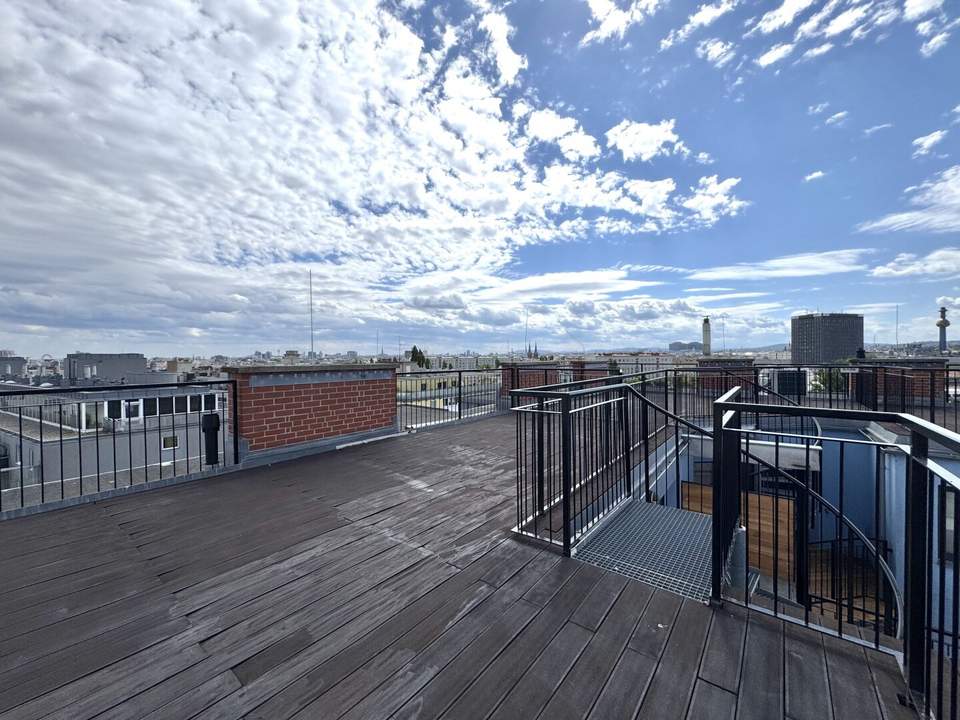 Traumausblick inklusive - Dachgeschossmaisonette mit 360 Grad Dachterrasse