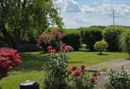 EXKLUSIVES NIEDRIGSTENERGIEHAUS: SMART-HOME, PREMIUM-AUSSTATTUNG &amp; 1.295 M² RUHELAGE