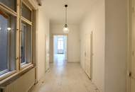 Nächst Neubaugasse! Südwestseitiger 4-Zimmer-Altbau mit Balkon in ruhiger Seitengasse!