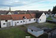 Bauernhaus mit Nebengebäude im Pinkatal